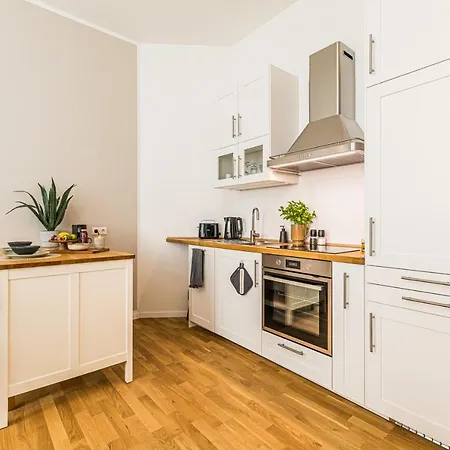 Luxury Style 2 By R&l In Centre Apartment